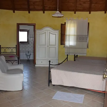 Farm stay Agriturismo Su Pinnettu
