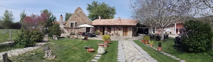 Agriturismo Su Pinnettu Farma Fonni