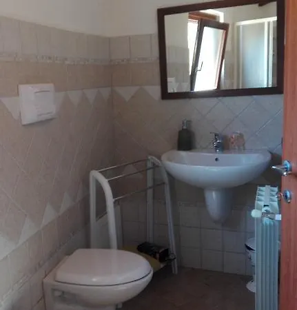 Agriturismo Su Pinnettu Фонни