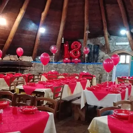 Agriturismo Su Pinnettu Фонни