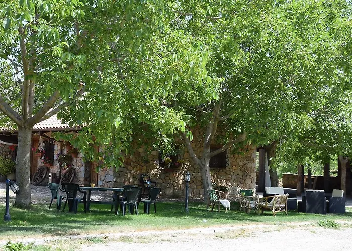 Farm stay Agriturismo Su Pinnettu *